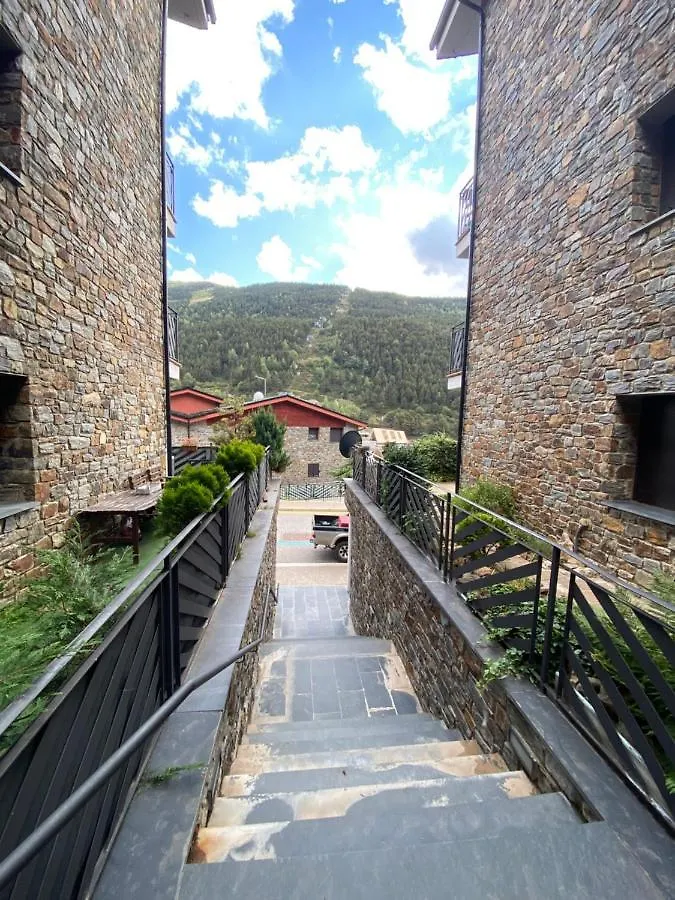 Apartment Hella - Appartement Chaleureux 10' Des Pistes El Tarter