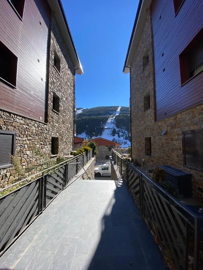 Apartment Hella - Appartement Chaleureux 10' Des Pistes El Tarter